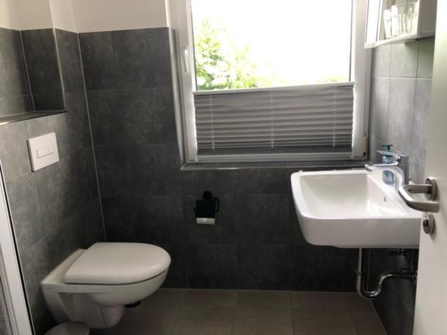 Die Graefin Auf Ruegen - Ferienappartements Parchtitz Exterior foto