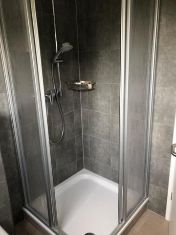 Die Graefin Auf Ruegen - Ferienappartements Parchtitz Exterior foto