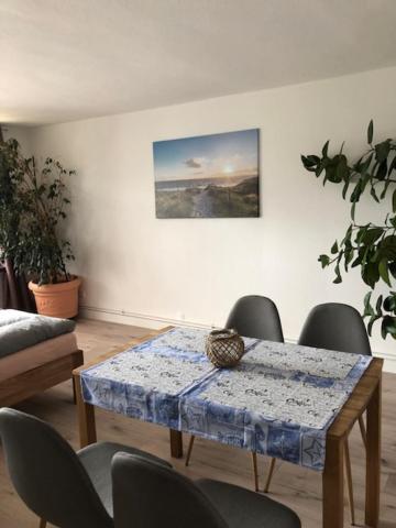Die Graefin Auf Ruegen - Ferienappartements Parchtitz Exterior foto